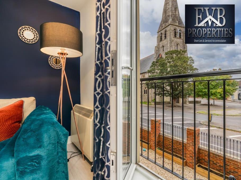 Charming Cosy Getaway Ideal For Leisure & Business Southampton Ngoại thất bức ảnh
